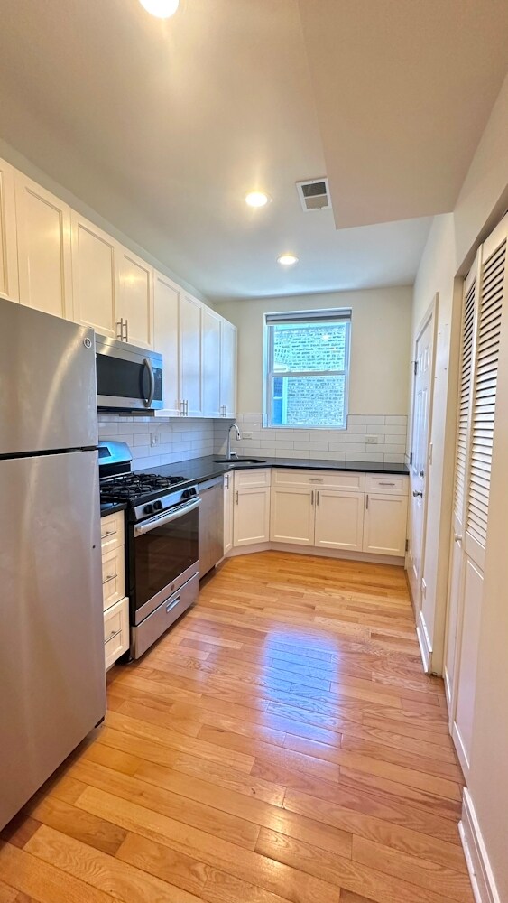 Photo - 1145 W Lunt Ave Unidad 1155-3