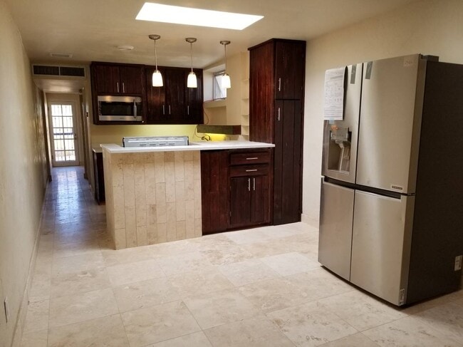 Photo - 1827 E 9th St Unit 2