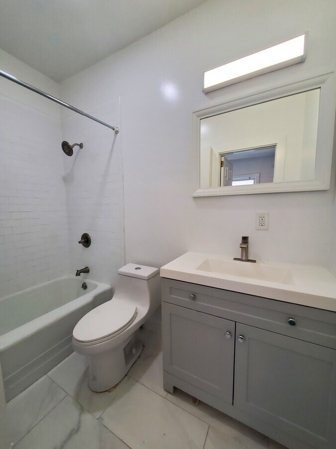 Photo - 1444 Summer St Unit 2