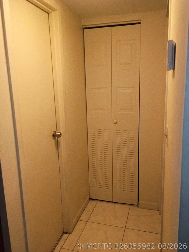 Photo - 2871 Somerset Dr Unit 311