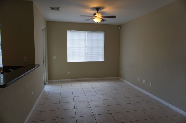 Photo - 1987 Nassau Dr