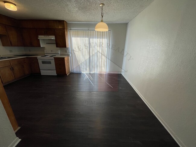Photo - 4408 Lake Rd Unit # D