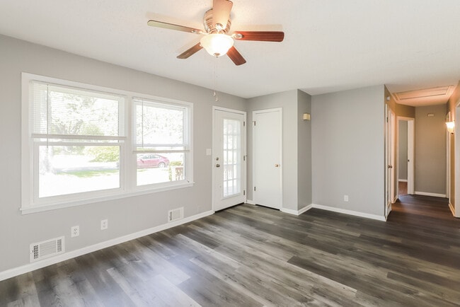 Photo - 6303 N Bellefontaine Ave