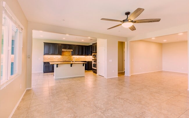 19122 Graham Ln