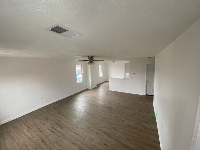 Photo - 1224-1226 Argonne Dr Unit 1224 Fl 2