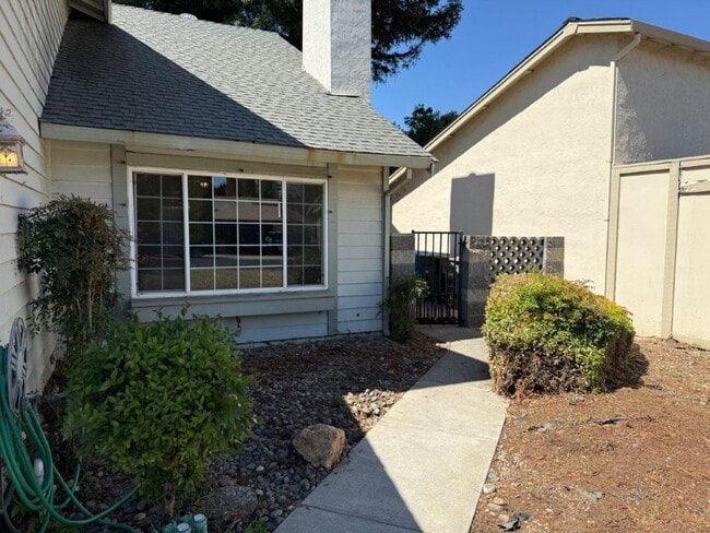 Photo - Updated 4 Bedroom 2.5 Bath Vacaville *Star...