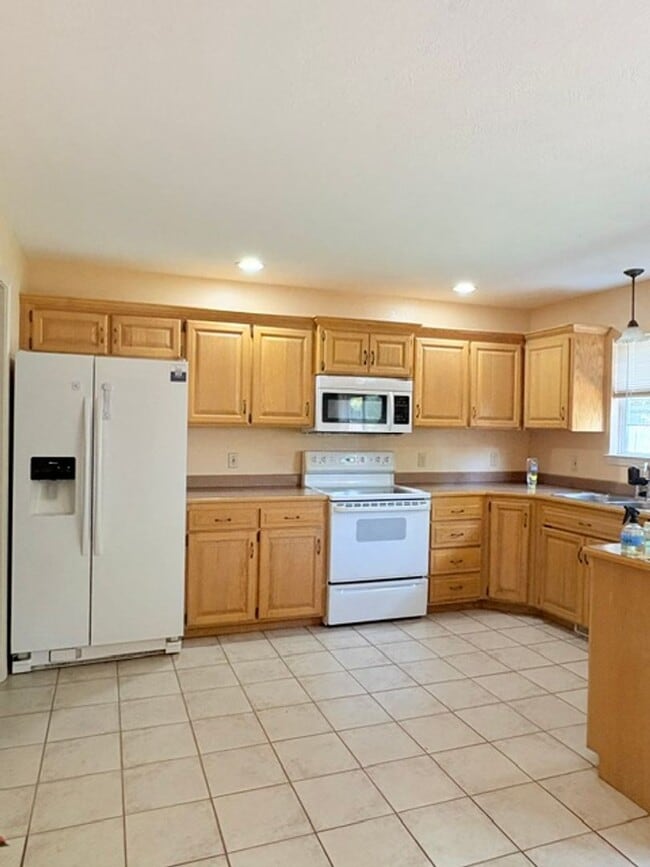 Photo - 3322 S Lakeside Ave