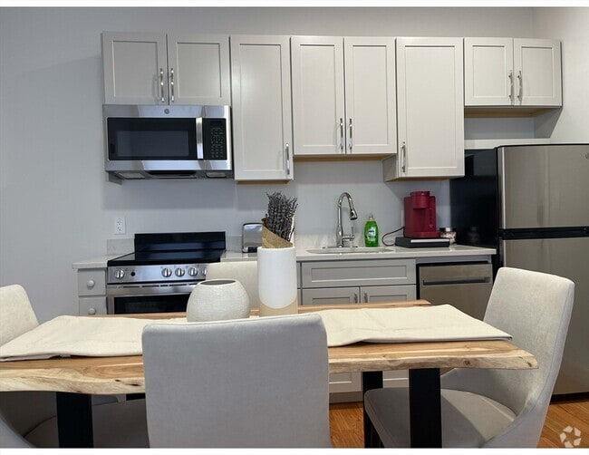Building Photo - 68 Main St Unit 203 Rental