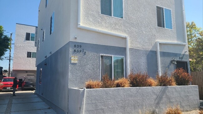 Photo - 32(839) Unit 32(841)