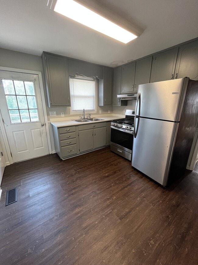 Photo - 1703 Mayflower Dr Unit 1703 B Mayflower Dr