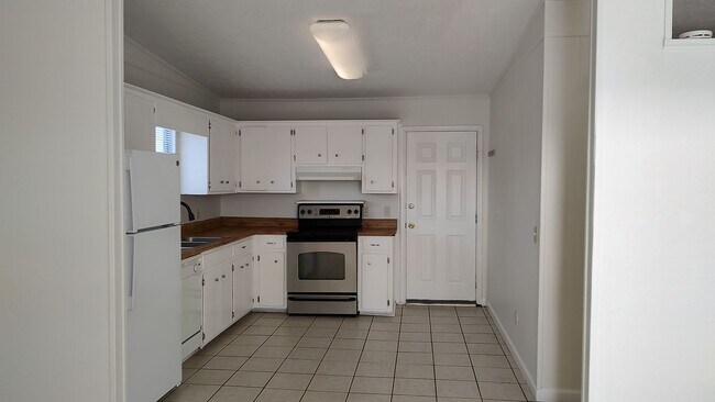 Photo - 6204 Pinetree Ave Unit 6204 Pinetree Ave, C