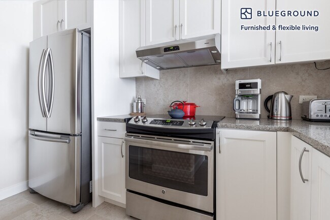 Photo - 425 8th St NW Unidad SI FL3-ID158