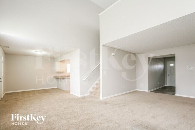 Photo - 10319 Kensil St