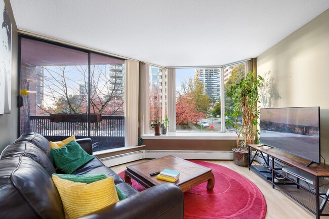 Building Photo - 1350 Burrard St Unit ID1341840P