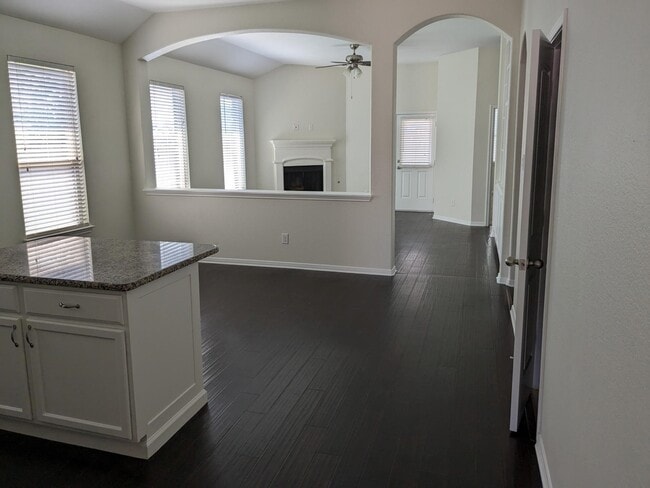 Photo - 18507 Magnolia Dell Dr