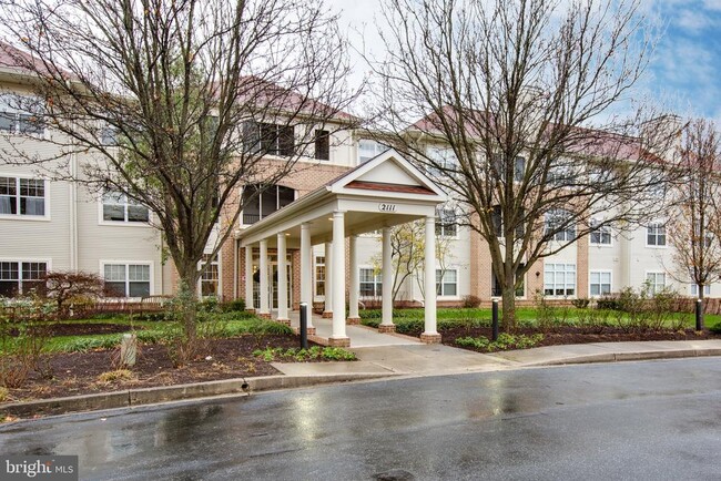 Building Photo - 2111 Ganton Green Unit 107