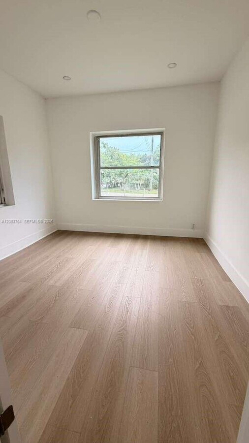 Photo - 3090 NW 33rd St Unit 1