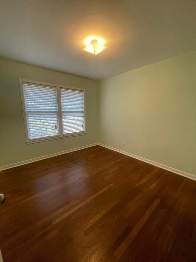 Photo - 1906 Anaqua Ave