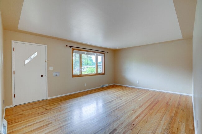 Photo - 4 bedroom, 3 bath home in Broomfield