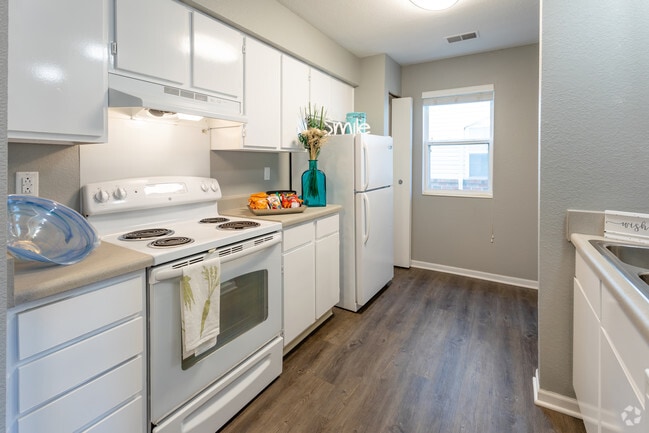 Lakestone Apartments