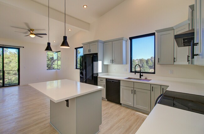 Photo - 1221 East Emma Drive Unit 204