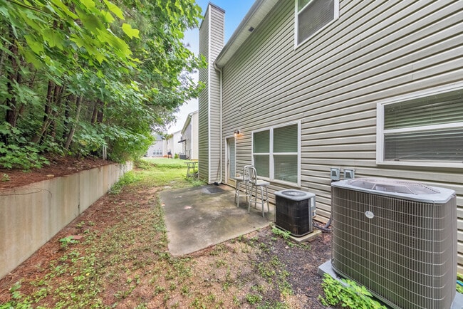 Photo - 179 Holbrook Dr
