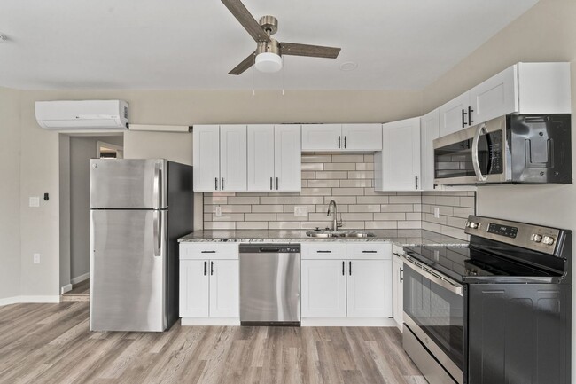 Photo - 741 Sullivant Ave