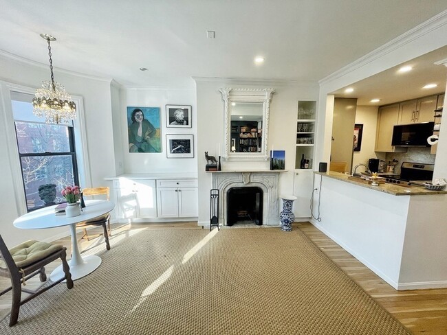 Photo - 49 Warren Ave Unit 4