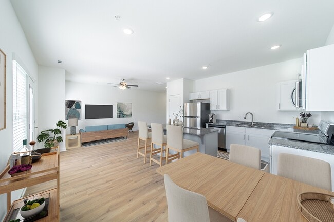 Photo - Shadowbrooke Village