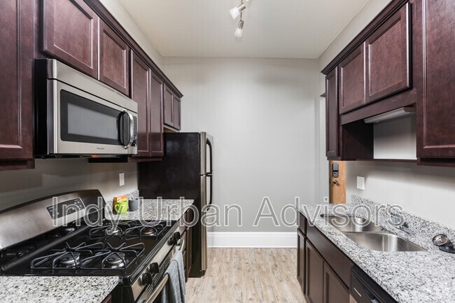 Building Photo - 909 Massachusetts Ave Unit E Rental