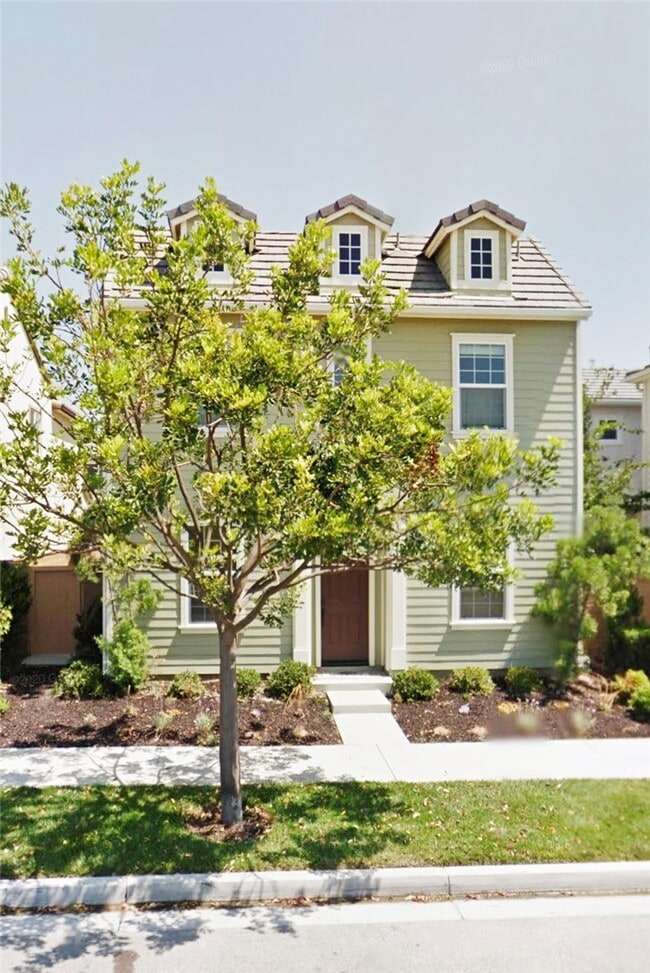 Photo - 1437 Georgia St