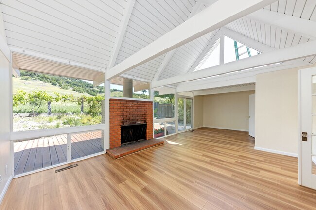 Photo - 81 Sotelo Way