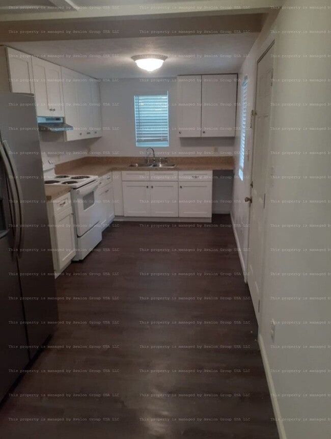 Photo - 306 Celery Ave S Unit 306
