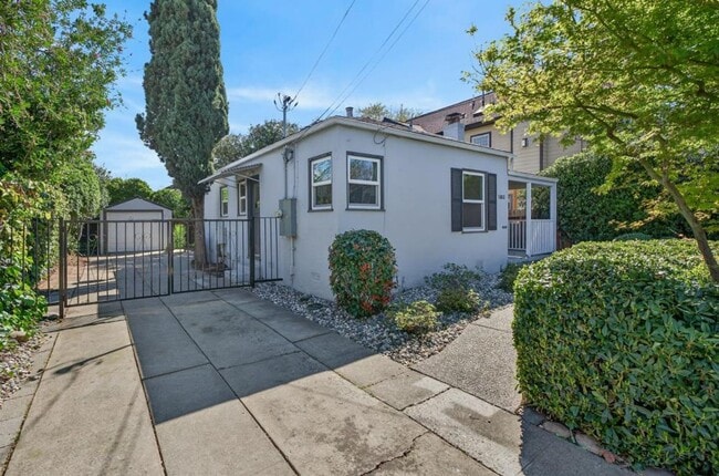 Photo - 2 bedroom | 1 bathroom | Single family in East Sac
