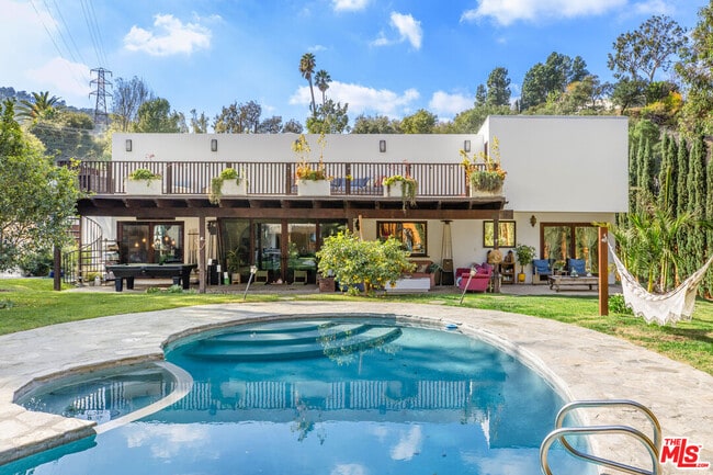 Photo - 3092 Laurel Canyon Blvd
