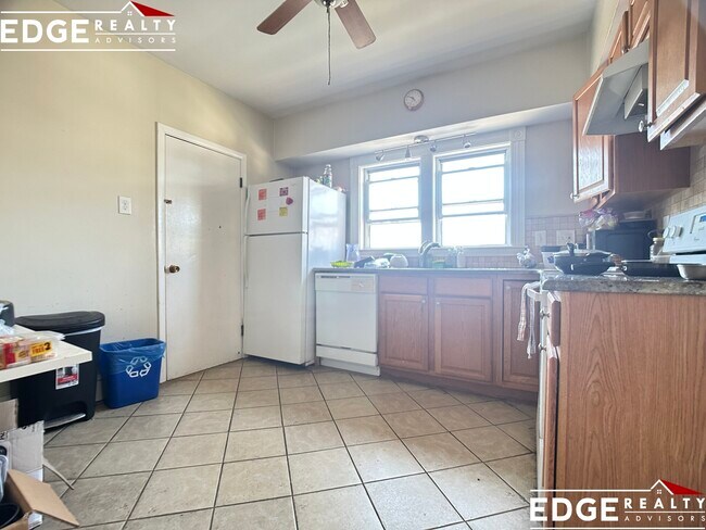 Photo - 61 Claymoss Rd Unit 1