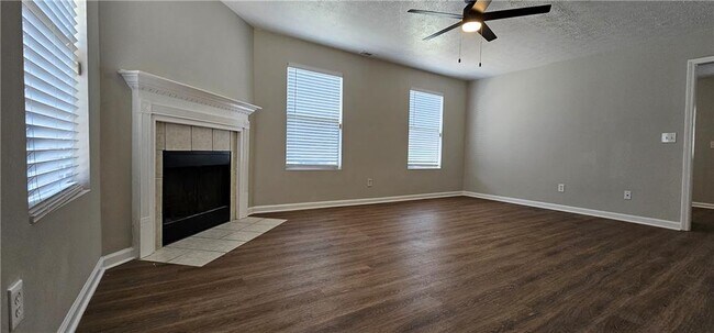 Photo - 155 Inverness Trce