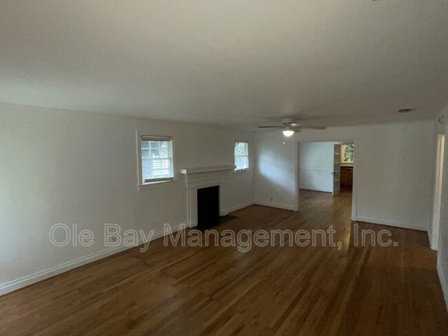 Photo - 108 S Fulton St