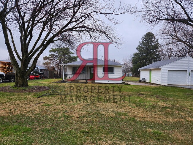 Building Photo - 2436 Charlemagne St