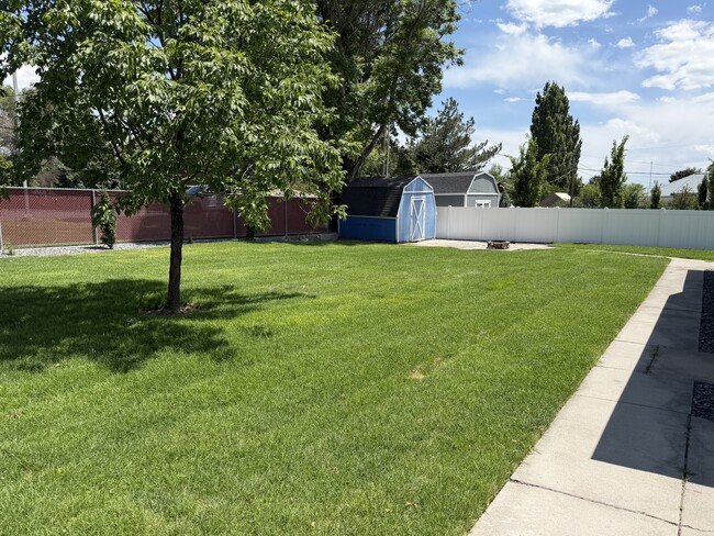 Photo - 810 N 700 E St