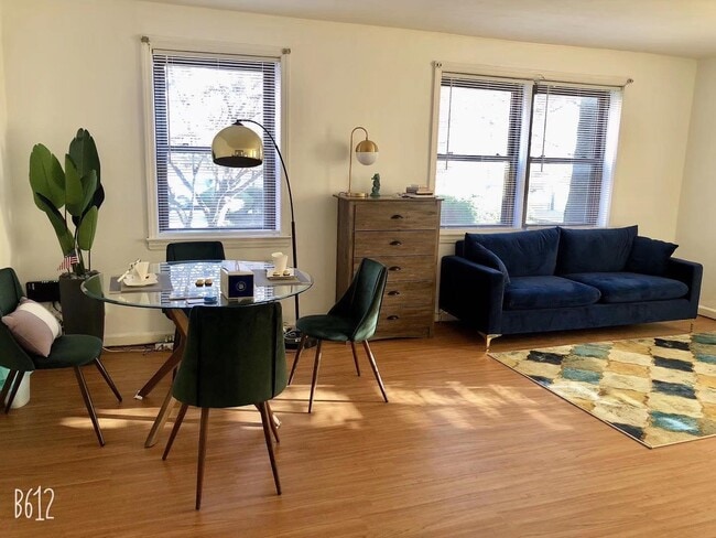 Photo - 418 Main St Unit b2