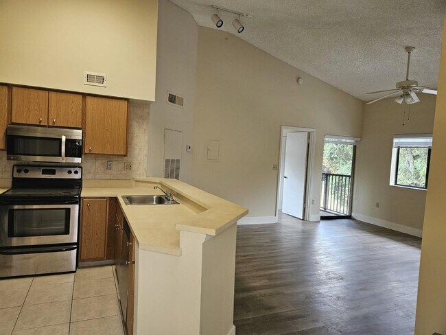 Photo - 2445 SW 18th Terrace Unit 1108