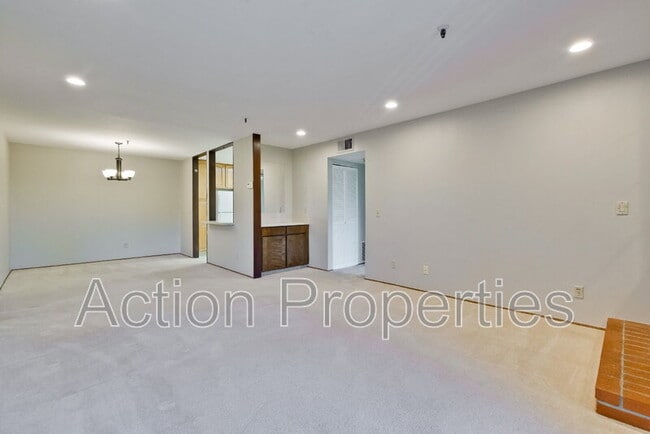 Photo - 49 Showers Dr Unit #J327