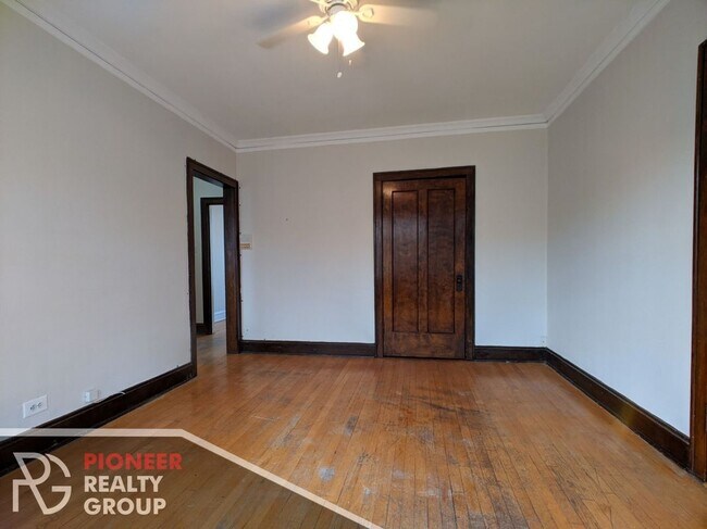 Photo - 3821 N Greenview Ave Unit 2W