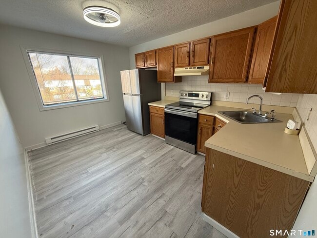 Photo - 264 Scott Rd Unit APT 7