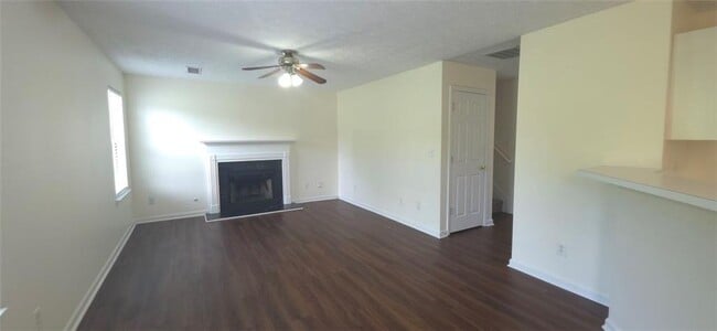 Photo - 2895 Gallery Grove