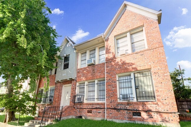 Building Photo - 1419 Wheeler Ave Unit C Rental