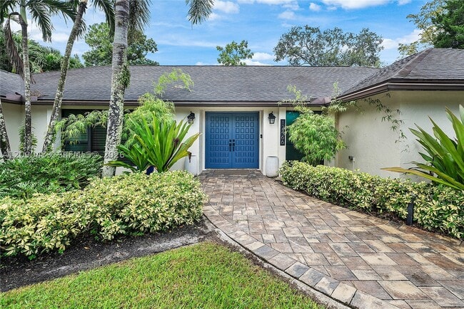 12466 Quercus Ln