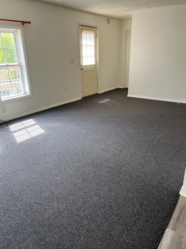 Photo - 316 W Main St