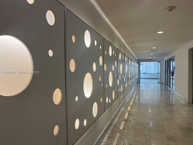 Photo - 1000 West Ave Unit 422